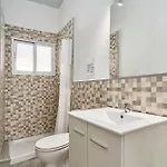 Piedra Blanca 度假居 *